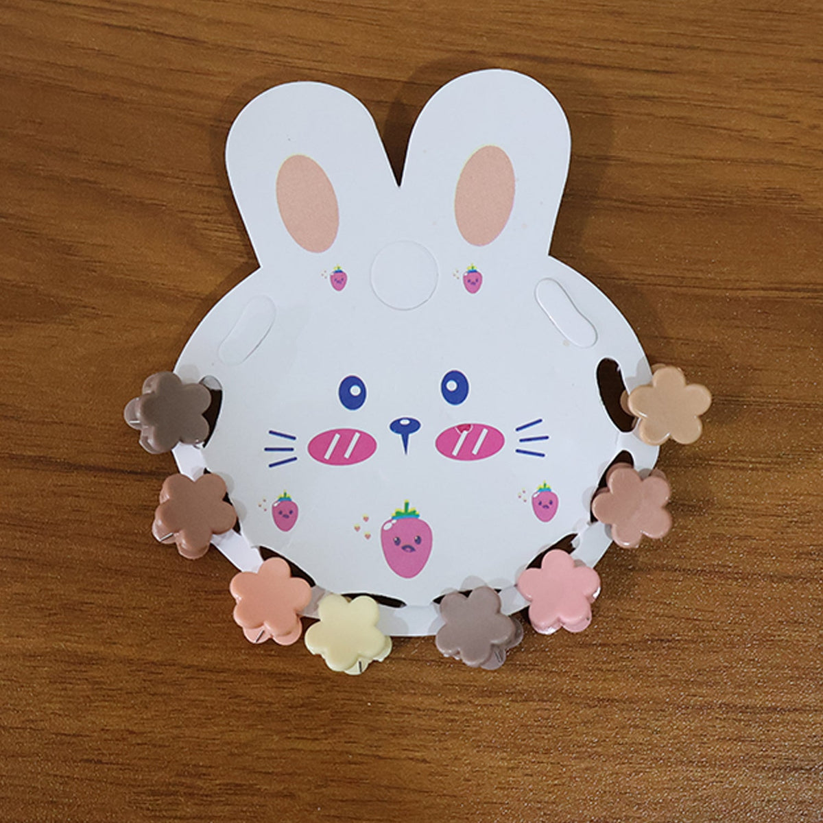 Mix-shaped mini hair claw clip set perfect for kids' hair styling