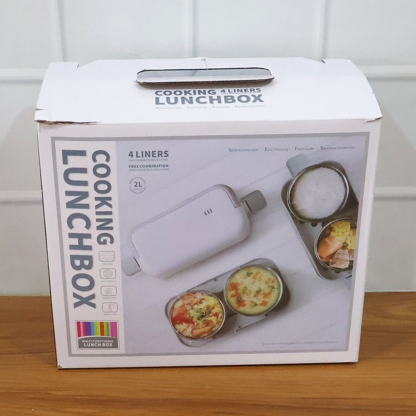 Portable electric lunch box with compact design for easy carrying
